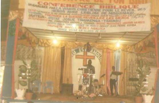 Apostle Josué3.jpg